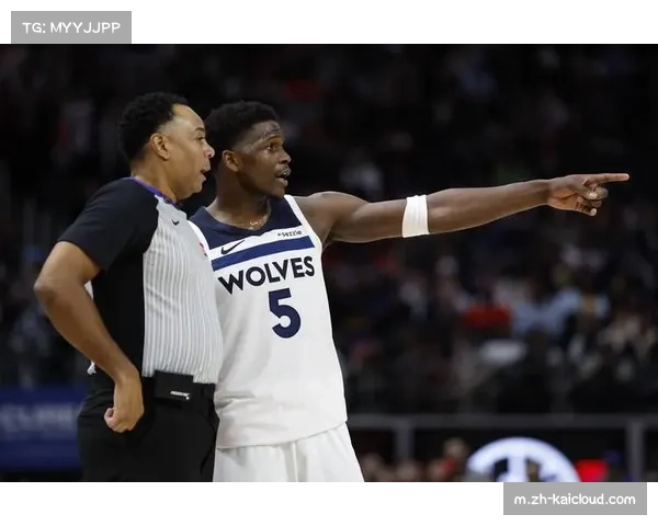 阿努诺比0失误攻防俱佳 成为本赛季第三位30+5+5+4断且命中5+三分球员 阿努诺比0失误攻防俱佳 成为本赛季第三位30+5+5+4断且命中5+三分球员